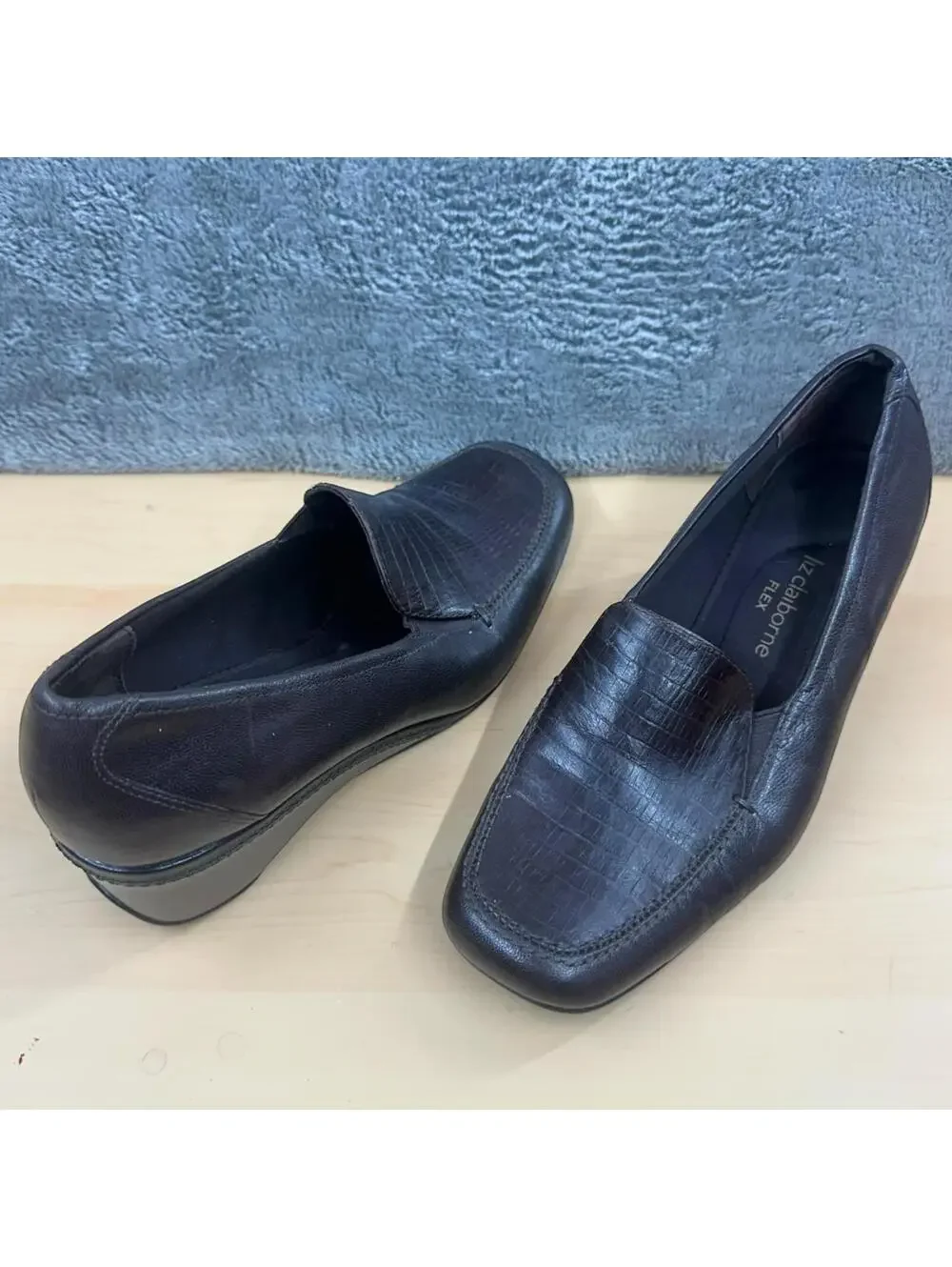 Liz Claiborne Croc Embossed‎ Wedge Loafers